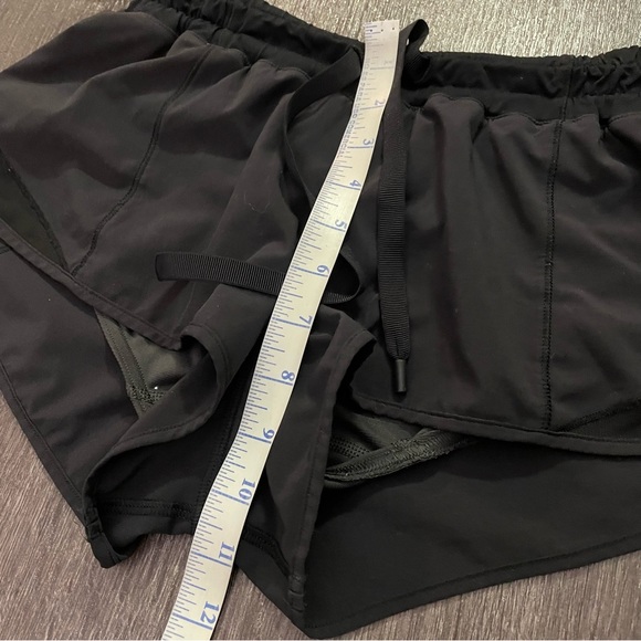 Lululemon Athletica Black workout Shorts (4) - Picture 4 of 10